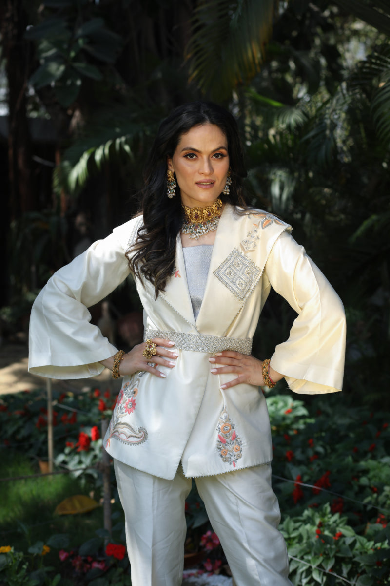 MAHIRA SILK JACKET SET