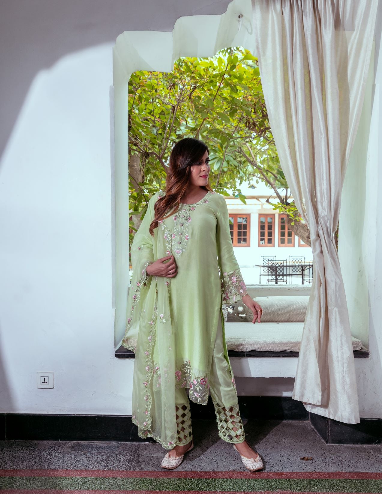 SUMAIRA CHANDERI KURTA SET